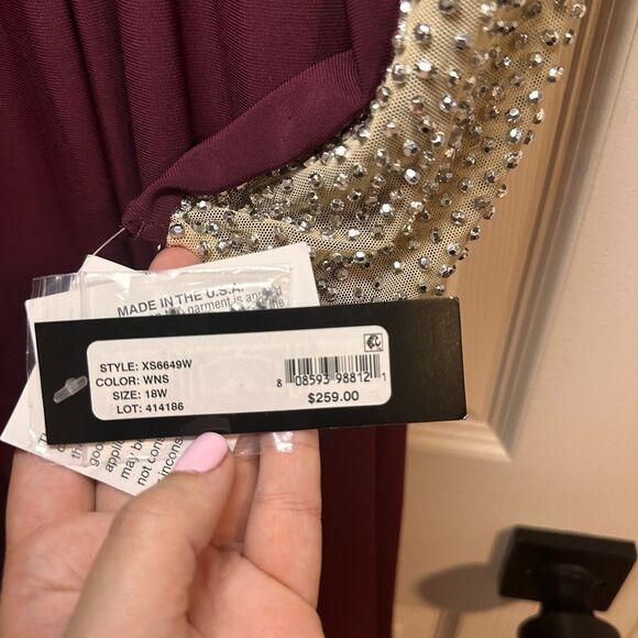 Xscape Dress Womens Size 18W Wine Long Sleeve Crystal Beading Side Panel Formal - Picture 3 of 8